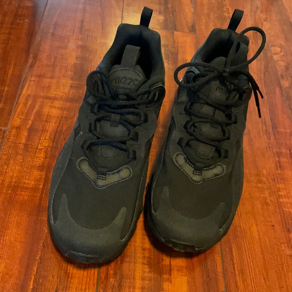 Nike Air 270 React Shoes